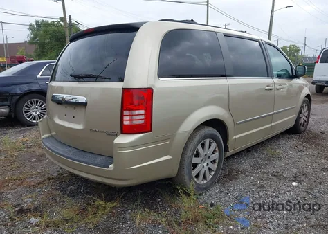 2010 Chrysler Town & Country Touring Plus from USA, damaged, VIN 2A4RR8DX1AR480358